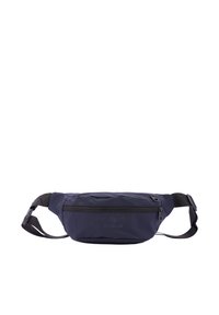 Marsupio di colore blu navy realizzato in tessuto resistente. Presenta una tasca frontale con zip e una cintura regolabile. Texture liscia con branding minimo.