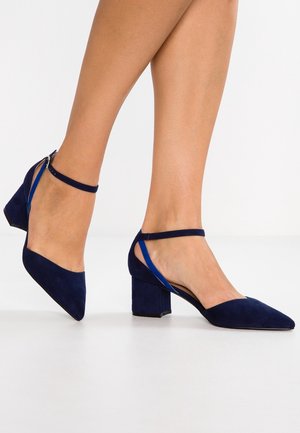 Anna Field Czółenka