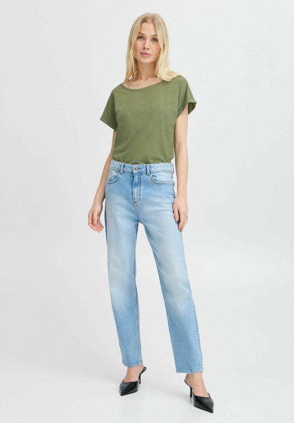 BYPamila - Basic T-shirt - four leaf clover4