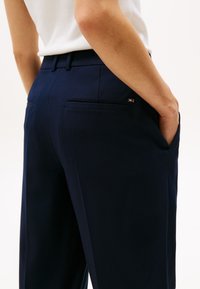 Tommy Hilfiger STRETCH - Chinos - dark night navy