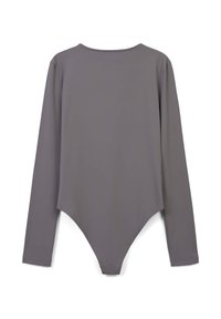 Body a maniche lunghe in tessuto grigio, con scollatura tonda e fondo alto. Texture liscia e design senza cuciture.