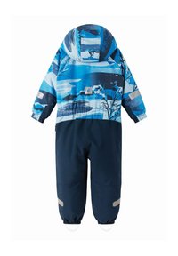 Mono de nieve para niños en azul y marino, con un estampado de paisaje invernal, puños elásticos, capucha y detalles reflectantes en las piernas.