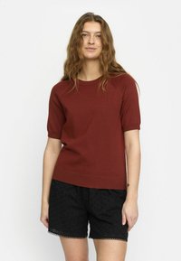 Unselected,  brown