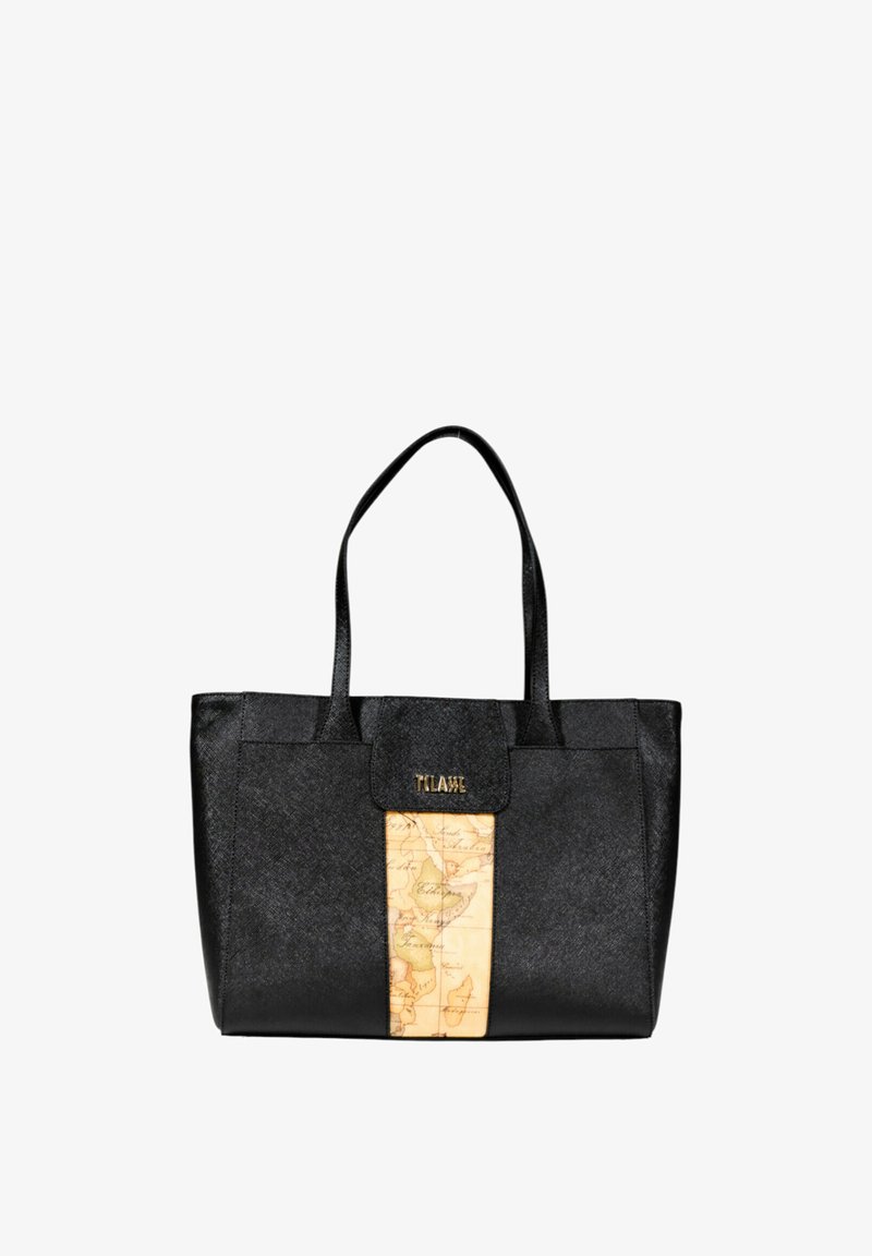 Borsa tote nera con finitura testurizzata, dotata di un pannello centrale beige con un design di mappa e accessori in oro sulla parte anteriore.