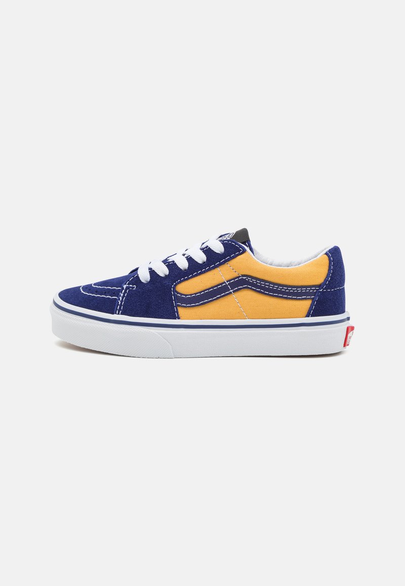 Vans UY SK8LOW UNISEX Zapatillas skate varsity navy/yellow/azul