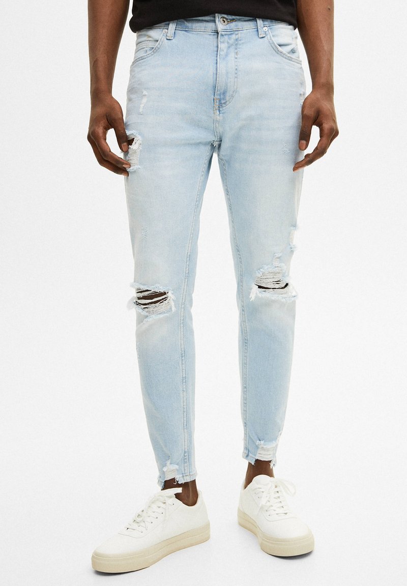 PULL&BEAR Slim fit jeans light blue/lichtblauw Zalando.nl