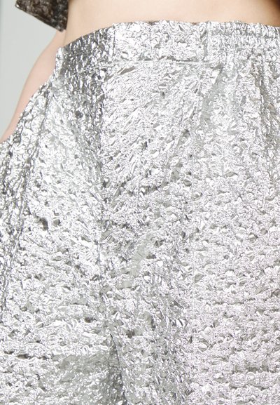 AKNVAS LINDA - Παντελόνι - silver