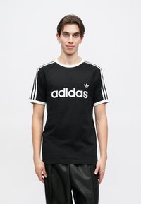 adidas Originals RINGER TEE UNISEX - Tričko s potlačou - black