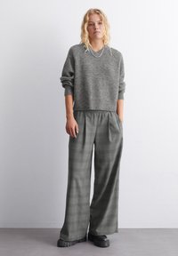 Marc O'Polo DENIM V-NECK RAGLAN - Džemperis - dark shadow melange
