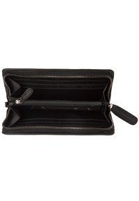 Zwarte leren portemonnee met ritssluiting, meerdere kaartsleuven, een binnenvak en een gestructureerde buitenkant.