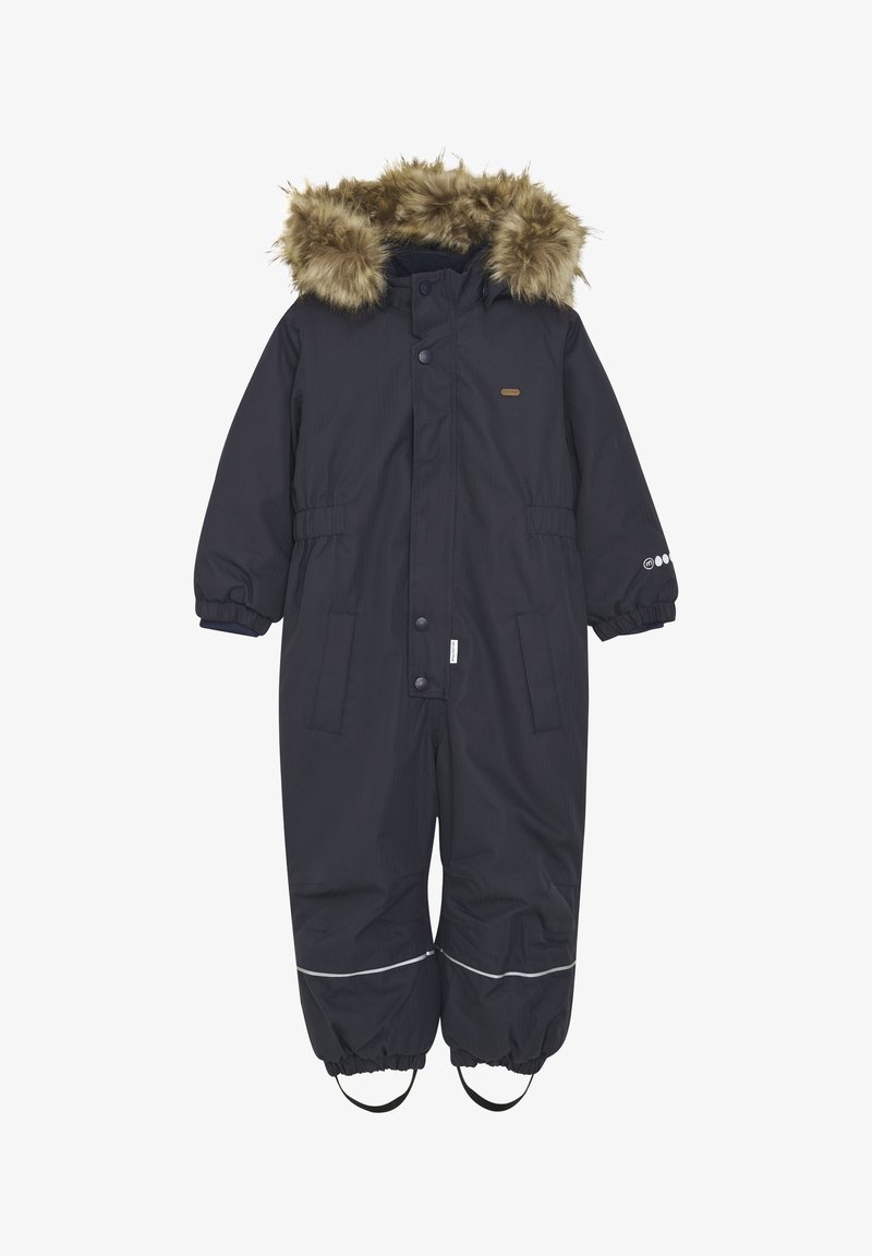Granatowy kombinezon narciarski z kapturem z sztucznego futra, zamek z przodu, dwie boczne kieszenie i elastyczne paski przy kostkach. Posiada odblaskowe lamówki na nogawkach.