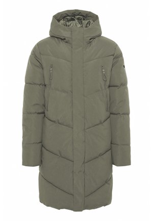 Olijfgroene gewatteerde parka met een hoge kraag, ritszakken aan de zijkant en een rechte snit. Heeft een gewatteerd ontwerp voor textuur.