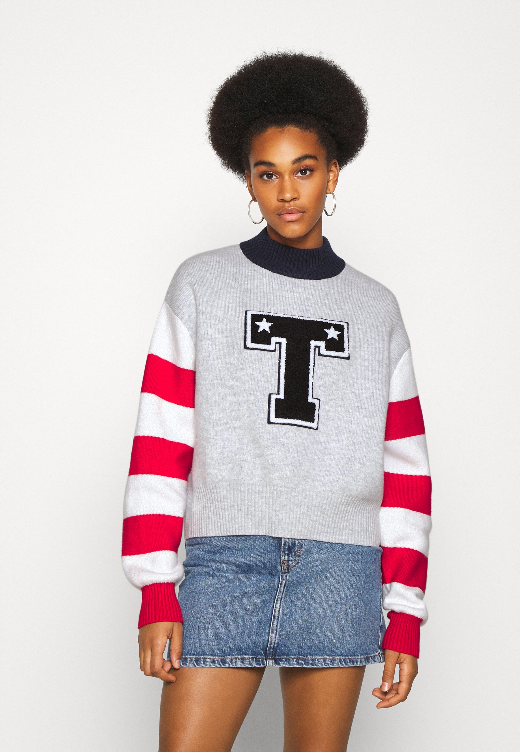 grey tommy jeans jumper