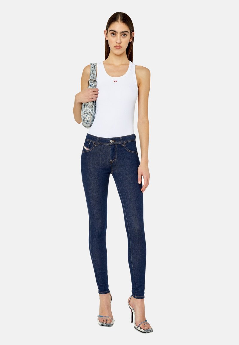 Blugi skinny fit