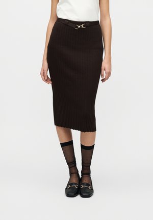 Pencil skirt - brown