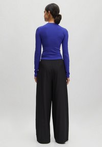EDITED Langarmshirt - blau