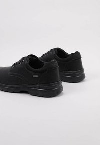Clarks ROCKIE WALKGTX - Zapatillas - black