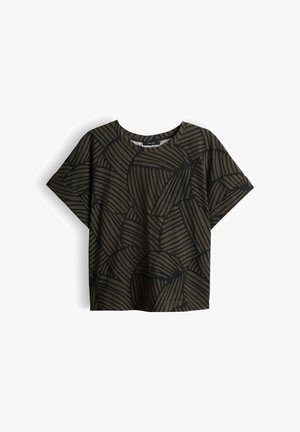 Donkergroen shirt met korte mouwen, zwarte abstracte gebogen lijnpatronen en een ronde halslijn.