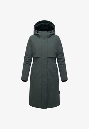 Cappotto imbottito lungo di un verde scuro con cappuccio, zip e tasche laterali. Presenta una forma dritta e polsini elasticizzati per garantire calore.