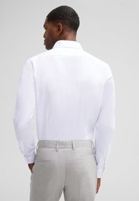 Strellson SANTOS - Zakelijk overhemd - weiss