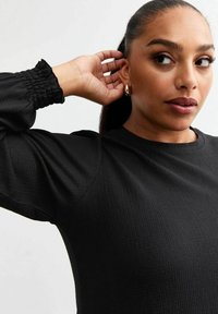 New Look Curves CURVES CRINKLED MIDI SMOCK  - Jurk - black
