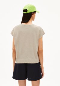 ARMEDANGELS OFELIA - T-Shirt basic - sand stone
