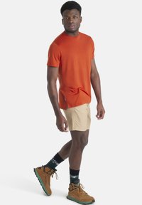 icebreaker MER 125 COOL-LITE SPHERE III SS - T-shirt basic - BRIGHT RED
