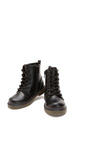 Bata Stivaletti stringati - Black