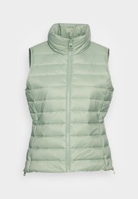 Gilet imbottito senza maniche di colore verde chiaro con colletto alto, cuciture orizzontali e zip frontale. Texture liscia con hardware minimo.