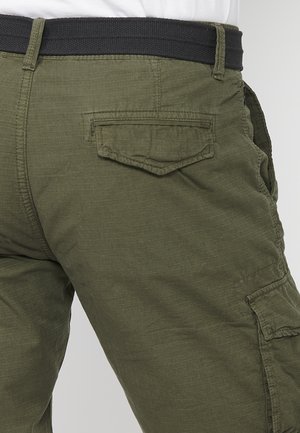 Olivgrüne Cargo-Hosen aus strukturiertem Stoff, mit einem schwarzen elastischen Taillenbund und Gesäßtaschen mit Klappverschluss.