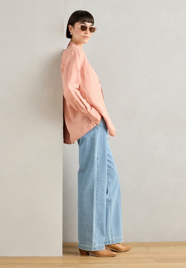 BLOUSE EASY SHAPED LONG SLEEVE CHEST POCKET SOLIDw - Button-down blouse - mellow peach