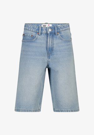Pantalones cortos de mezclilla azul claro con botón frontal, cremallera, trabillas para cinturón y estilo de cinco bolsillos.