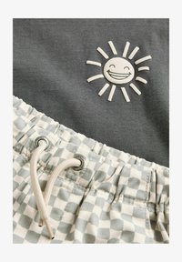 Unausgewählt, neutral checkerboard