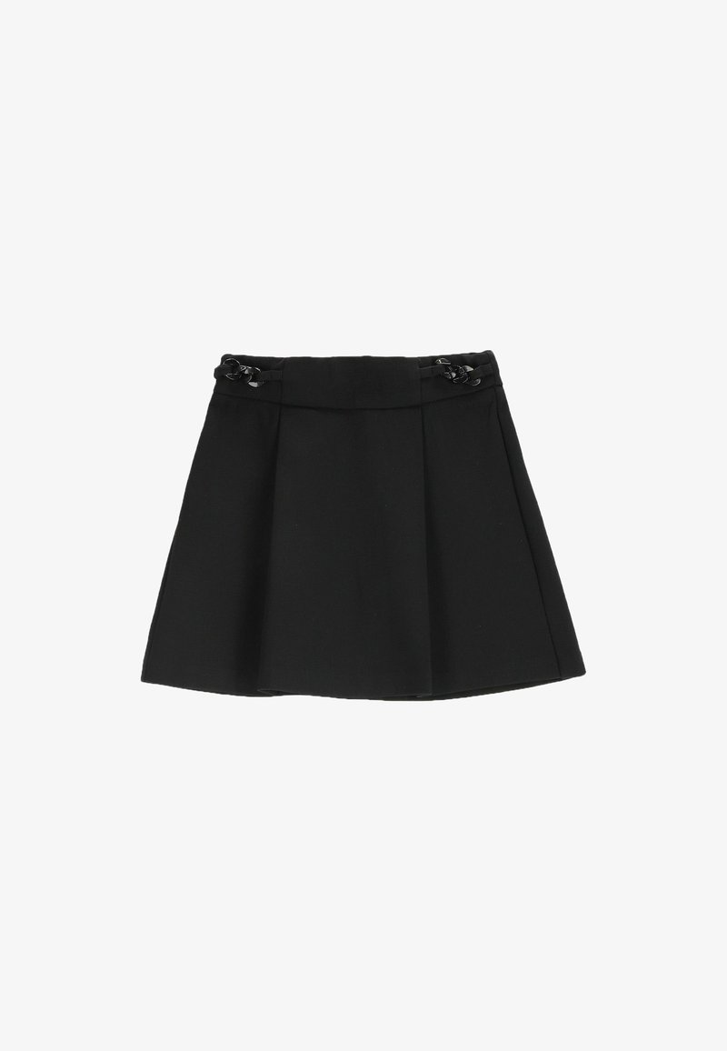 Czarna spódnica z przetarciami, ozdobiona dekoracyjnymi akcentami w czarnym kolorze na pasie. Wykonana z gładkiego, trwałego materiału.