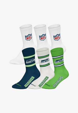 Drei Paare weiße Crew-Socken mit NFL-Logo und drei Paare Seahawks-Crew-Socken in Marineblau, Weiß und Grün mit Teamlogo und Namen.
