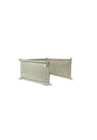 Panier de rangement en tissu rectangulaire de couleur gris clair, présentant un motif texturé. Cords aux coins pour une fermeture sécurisée et une stabilité optimale.