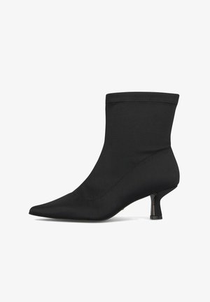 Alma en Pena, Classic ankle boots - black