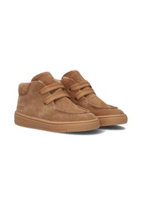 Bruine suede enkellaarzen met ronde neus, vetersluiting aan de voorkant en getextureerde rubberen zool. Kenmerkt zich door gestikte accenten en een zachte binnenvoering.