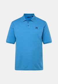 Poloko s krátkým rukávem ve světle modré látce. Obsahuje límeček, tříknoflíkovou légu a malé černé logo na levé části hrudi.