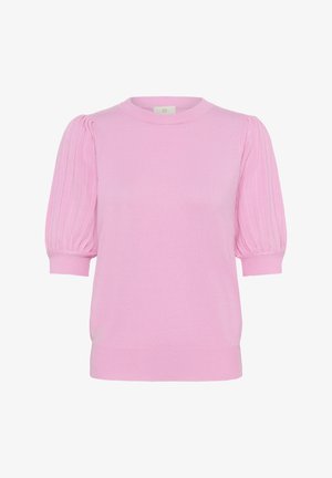 Világos rózsaszín, rövid ujjú pulóver puffadt, bordázott ujjakkal és kerek nyakkivágással, fehér háttéren.