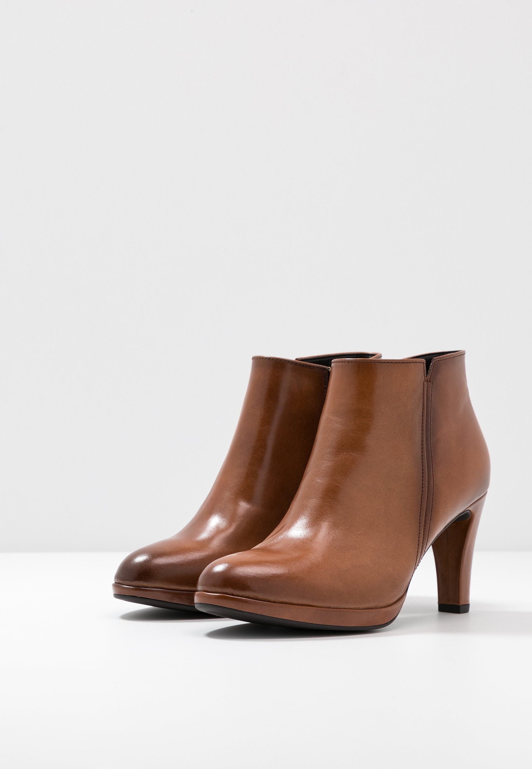 29b7397d66534fbd9eb0c4b4ccdcc8a3.jpg?imwidth=1800