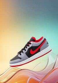 Jordan AIR JORDAN 1 LOW UNISEX - Sneakers basse - black/fire red/cement grey/white