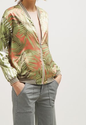 Chaqueta fina - light pink