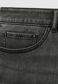 Reiss Jeans Tapered Fit - washed black