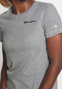 Champion T-shirt basic