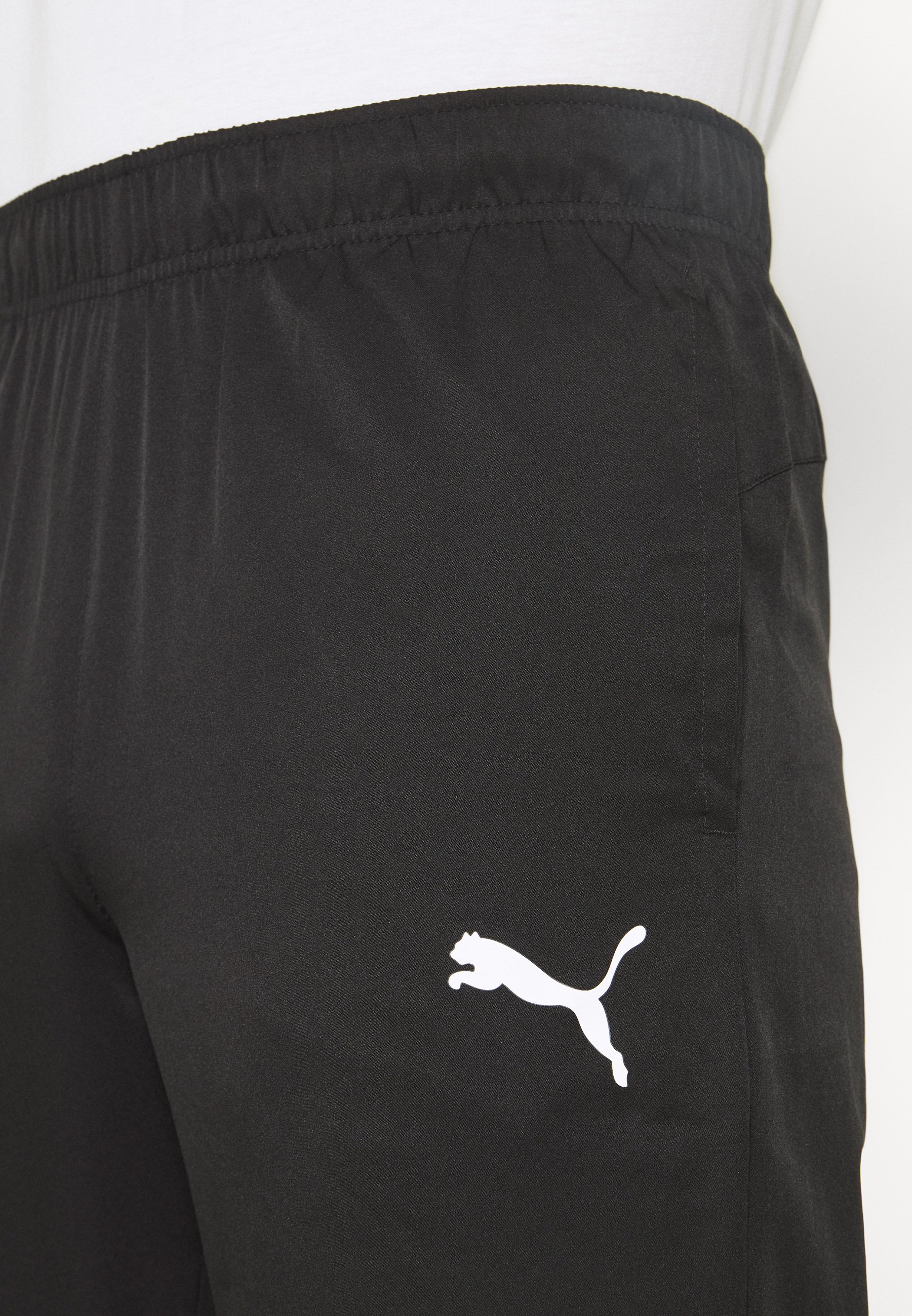 black puma pants