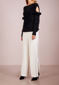 Patrizia Pepe Sweter