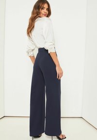 Lipsy Kelnės - navy blue twill