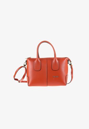 Borsa a mano in pelle rossa con doppi manici e tracolla regolabile, dotata di un logo del marchio anteriore e hardware in tonalità oro.