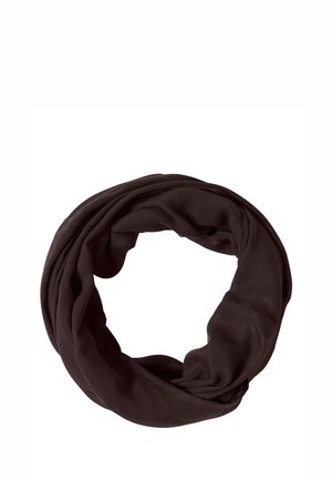 Écharpe infinie en tissu marron foncé disposée en boucle circulaire sur fond blanc.